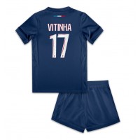 Fotbalové Dres Paris Saint-Germain Vitinha #17 Dětské Domácí 2024-25 Krátký Rukáv (+ trenýrky)